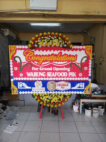 Papan Bunga Ucapan Selamat Stasiun Makassar